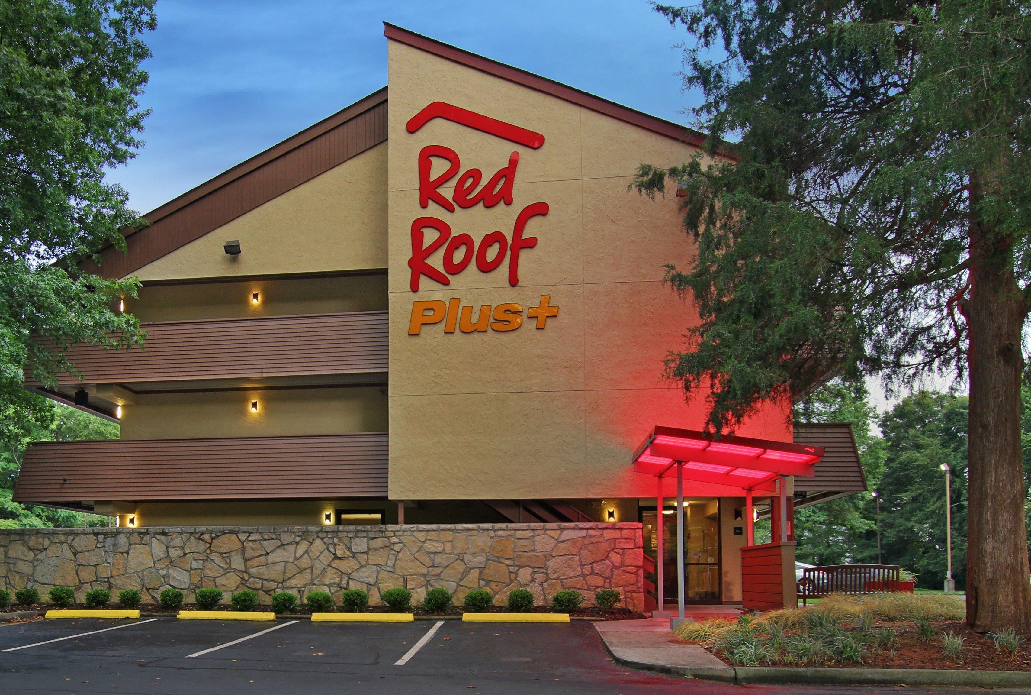Red Roof Inn Plus+ Atlanta - Buckhead Exterior photo